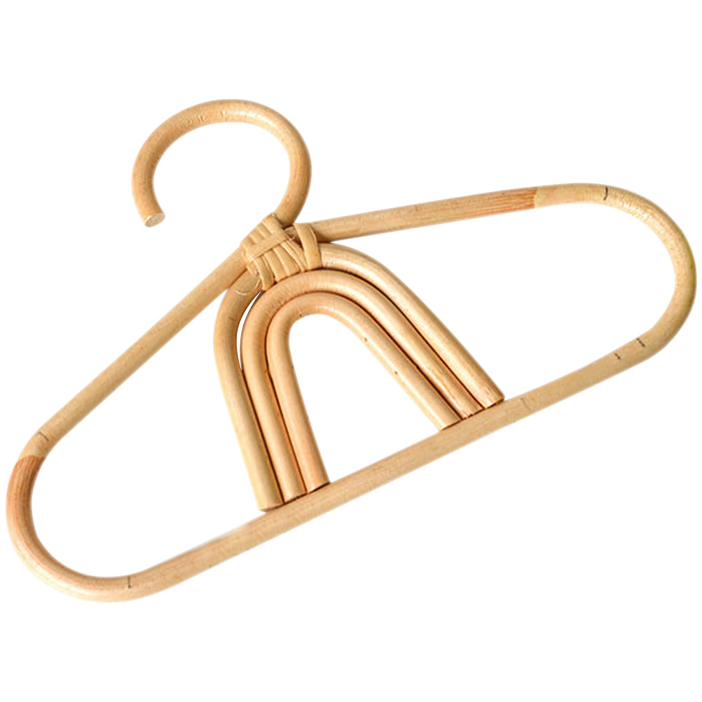 Cintre pour bébé en rotin lége - Baby Nursery Wardrobe avis et prix